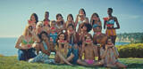 「ハリー・スタイルズ、ビーチで美女たちとスイカを頬張る最新MVを解禁」の画像1