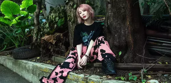 大森靖子、韓国のストリートブランドUNALLOYEDとコラボレーション