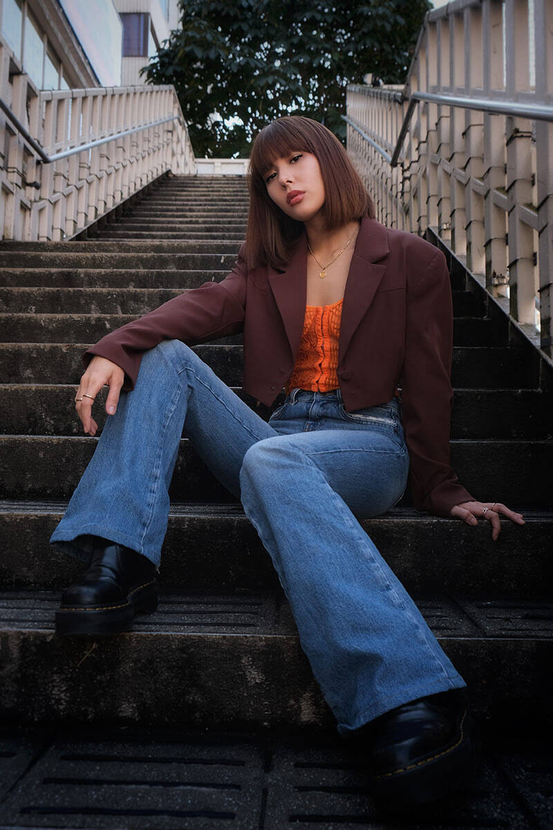 FAKYのAKINAが語る、洋楽とJ-POPの表現、セルフプロデュースの強み