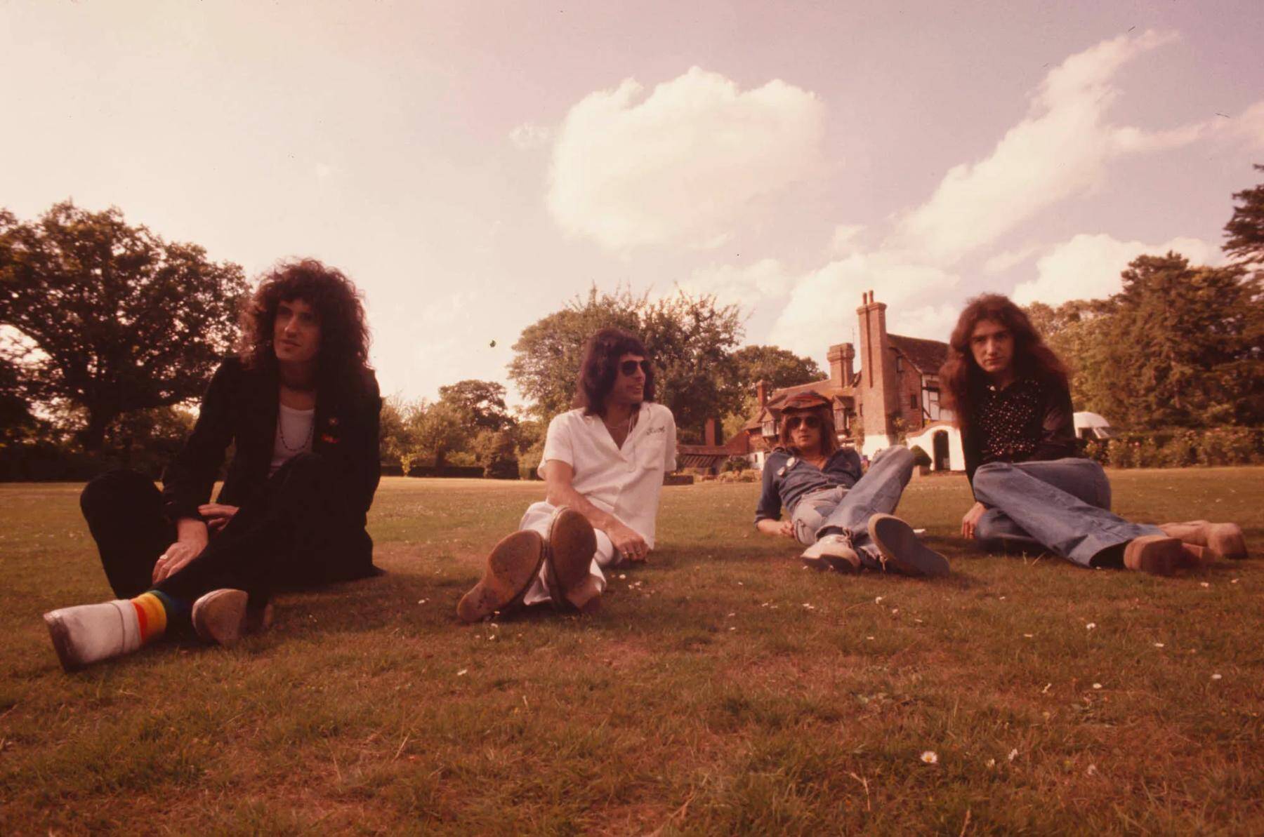 クイーン「ボヘミアン・ラプソディ」発表50周年　当事者たちが明かす歴史的名曲の誕生秘話