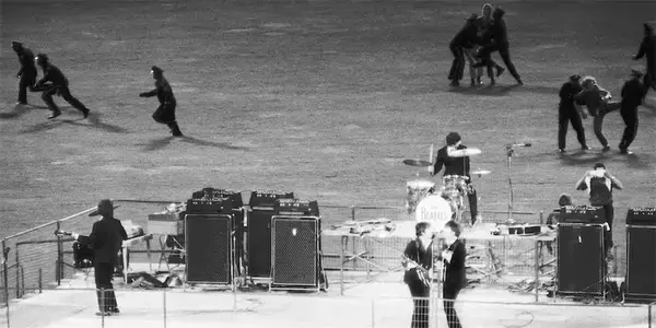 ザ・ビートルズ「最後のツアー公演」から60年──1966年8月29日、バンドの運命を変えた夜に何が起こった？