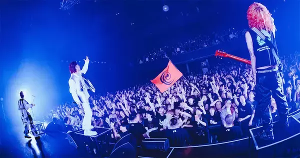 Crossfaithの「これまで」と「これから」をロングセットで体現、激情の単独公演レポ