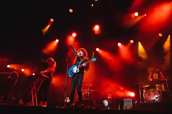 「The Wannadies×ラブリーサマーちゃん対談──スウェディッシュ・ポップの先駆者と語り合う、人生を変えた音楽の力」の画像