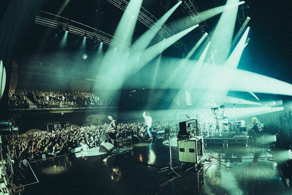 CLAN QUEENの夢が叶った夜、生き様を刻んだTHE ORAL CIGARETTESとの2マン