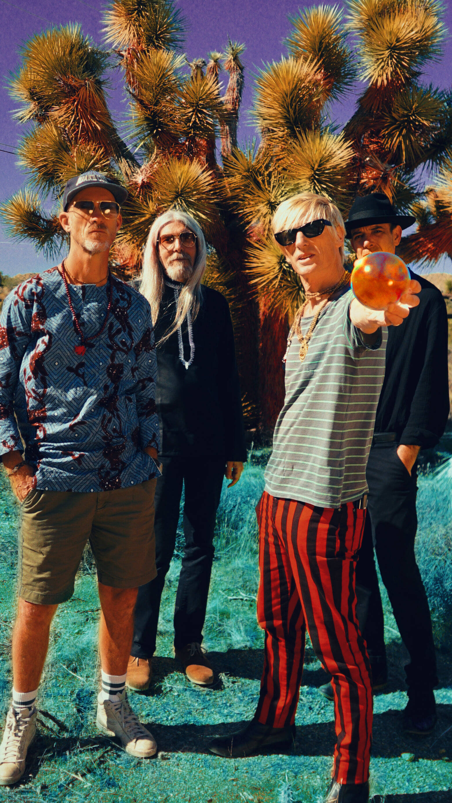 クーラ・シェイカーが語るマニの記憶とメタルへの関心、時代性が万華鏡サウンドに与えた影響