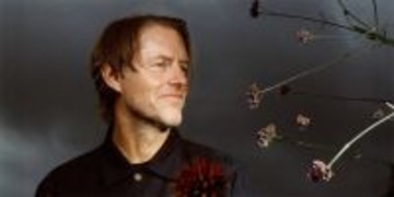 レディオヘッドの未来、鬱を乗り越えたソロ作──エド・オブライエンが語る「美しい旅路」