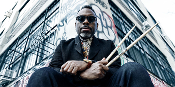 ネイト・スミスが語る「ジャズを現代のリスニング環境でどう提示するか」新たな挑戦とディアンジェロの喪失