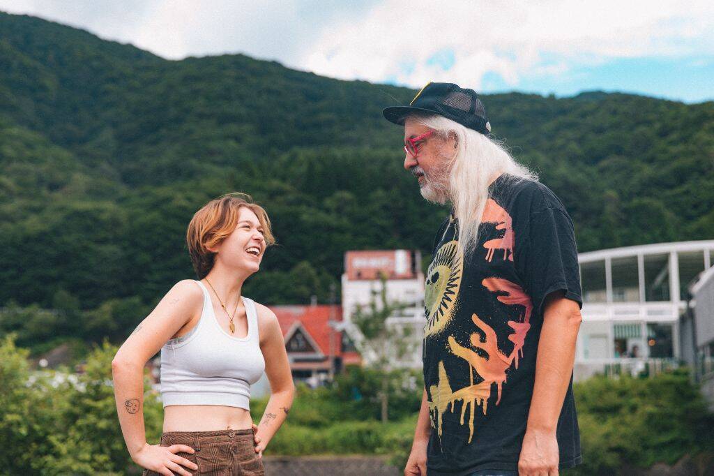 スネイル・メイル×J・マスキス（ダイナソーJr）　フジロックで実現した夢のオルタナ対談