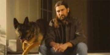 ノア・カーンが歌う「アメリカの分断」と繋がりへの渇望　『The Great Divide』が傑作となった理由