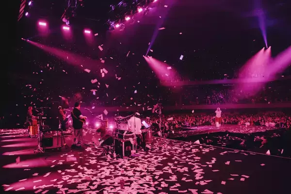 「礼賛、武道館で見せた集大成　令和ロマン・くるま、RIP SLYMEも登場、サーヤとバンドの超本気を証明」の画像