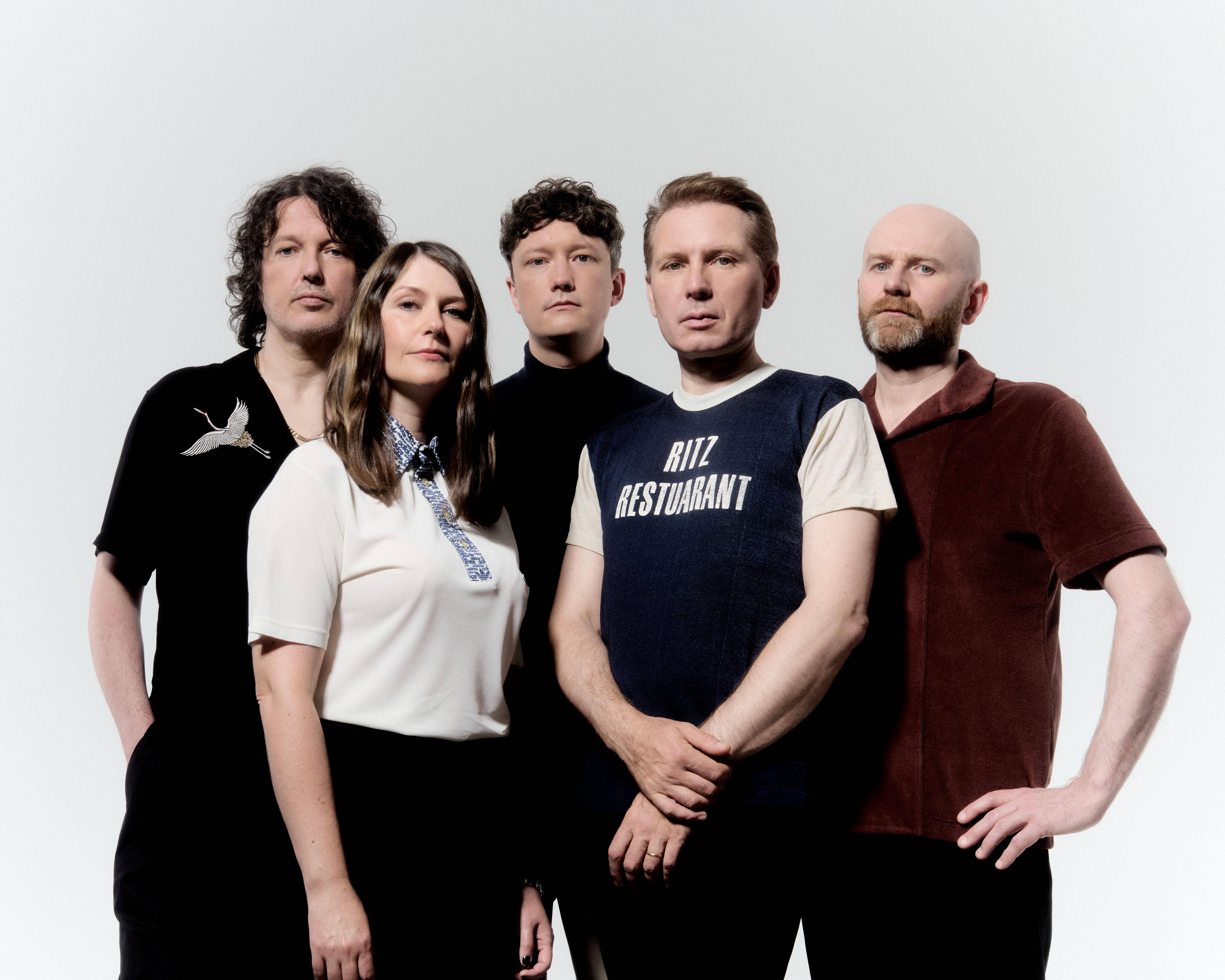 フランツ・フェルディナンド「究極の名曲10選」上昇し続けるバンドのアンセムを徹底解説