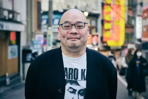 「爪切男とアセロラ4000、作家2人が語る「一番スゲェのがプロレス」な理由」の画像