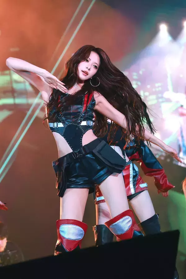 「LE SSERAFIM、初の東京ドーム2DAYS完遂　韓国ソウルでのアンコール公演も決定」の画像