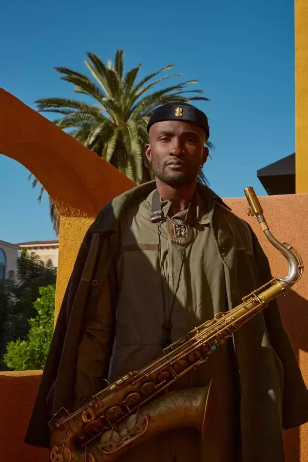 「アイザイア・コリアー、コルトレーンの系譜を継ぐサックス奏者が語る「戦争の時代に立ち向かうジャズ」」の画像