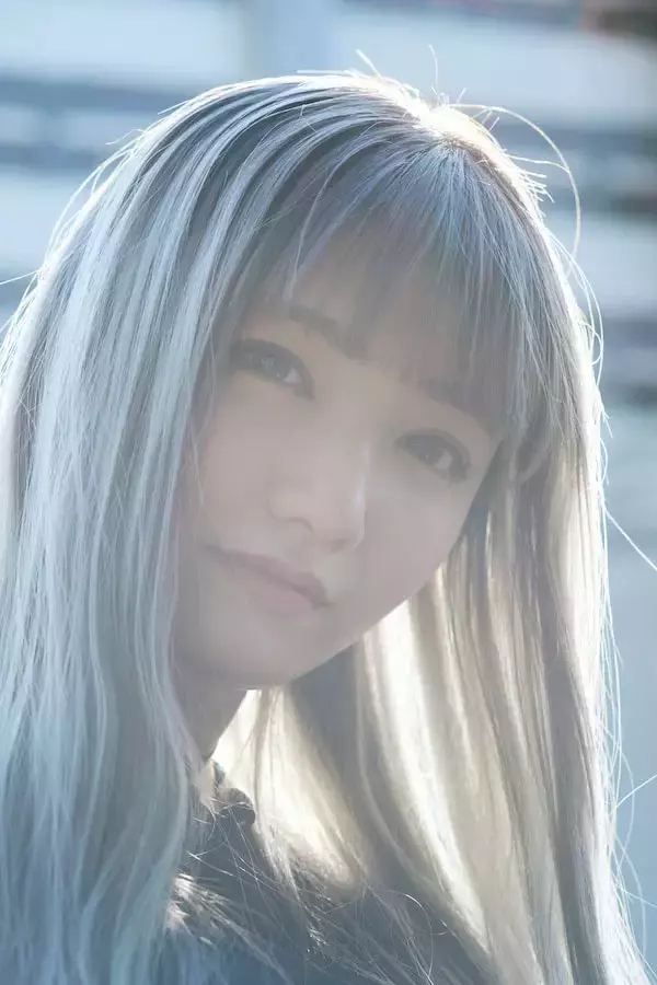 「久保あおいが語る、素顔を出す覚悟をした理由「今度は私の歌で救いたい」」の画像