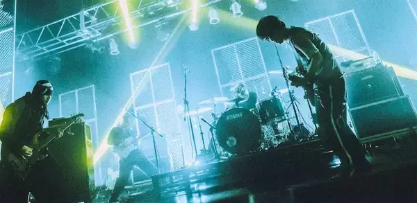 Age Factory、Zepp DiverCityで奏でた壮絶な90分間「俺たちは新しい場所へ向かう」