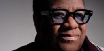 アル・グリーンが新作EP『To Love Somebody』リリース、UKシンガーRAYE参加