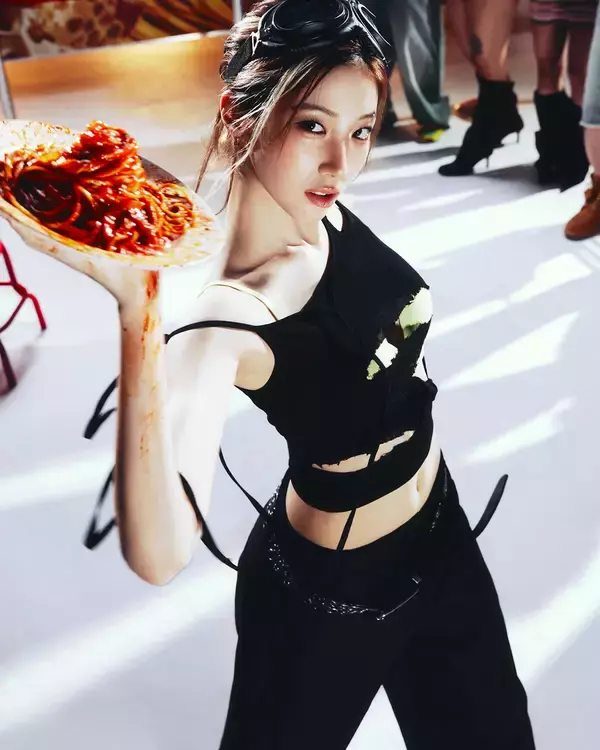 「LE SSERAFIMがサマソニに挑む意味　次なるステージと更新される物語」の画像