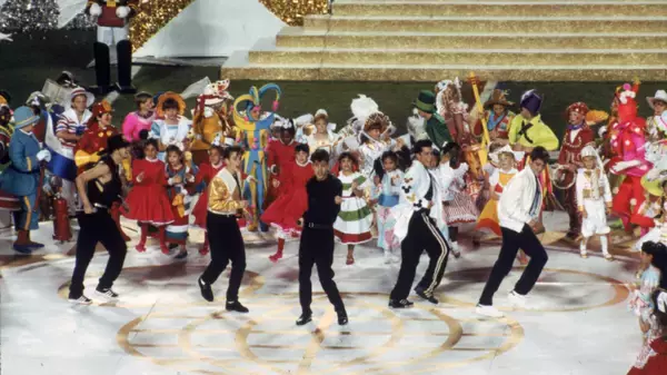 「米スーパーボウル・ハーフタイムショー、歴代出演者の格付けチェック（2026年改訂版）」の画像