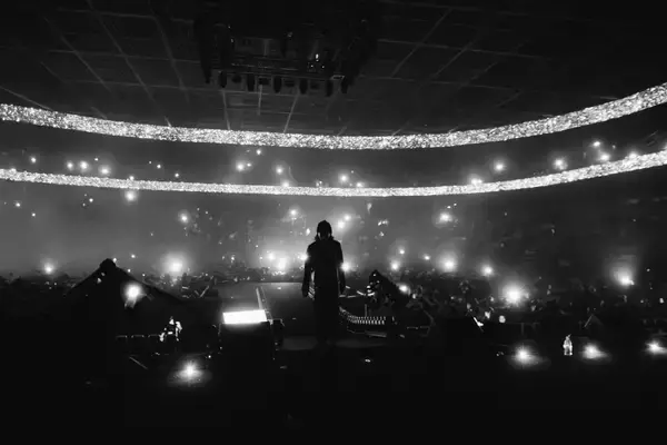 「¥ellow Bucks、初の東京ワンマンで刻んだキャリアの到達点──LANA、YZERR、JP THE WAVYが集結した「Miss Luxury」初披露」の画像