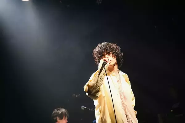 「OSHIKIKEIGO初ワンマンレポート、表現力が爆発した代官山UNIT」の画像