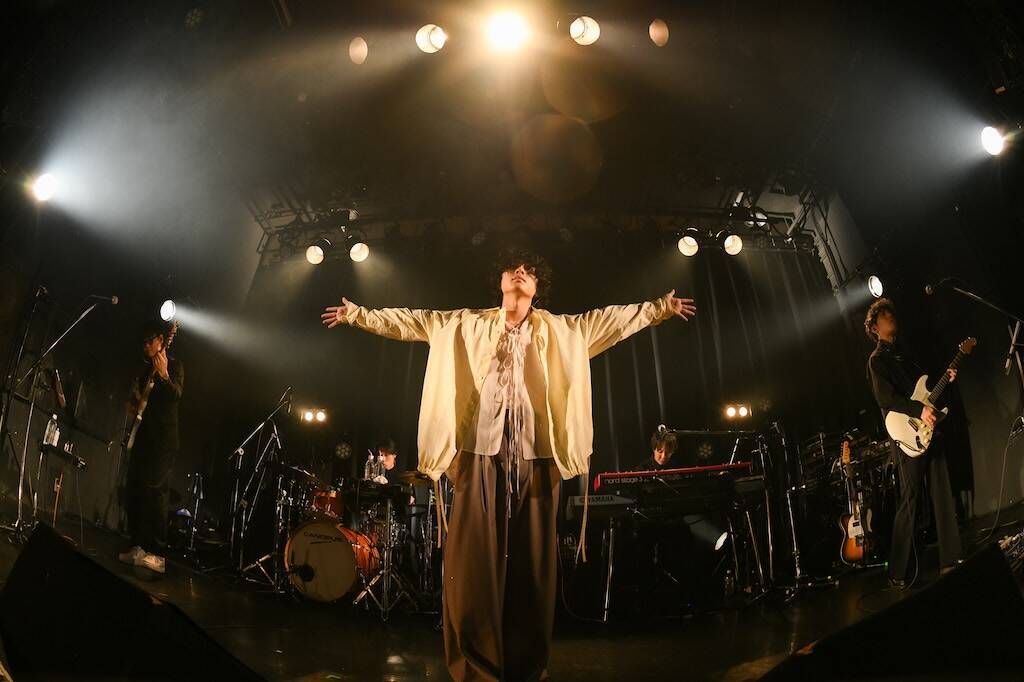 OSHIKIKEIGO初ワンマンレポート、表現力が爆発した代官山UNIT