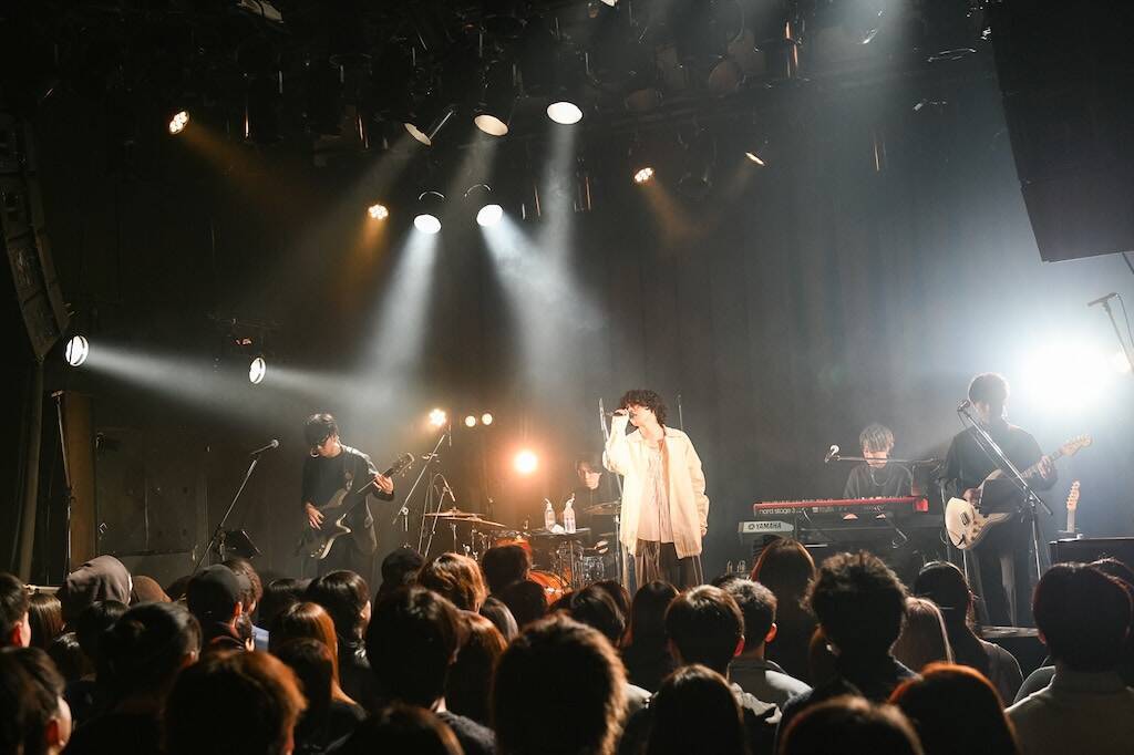 OSHIKIKEIGO初ワンマンレポート、表現力が爆発した代官山UNIT