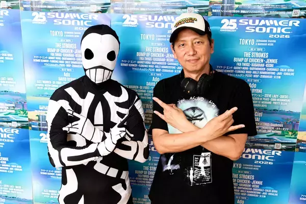 「【フジロック／サマソニ総力特集】L'Arc-en-Cielインタビュー、マッシヴ・アタック徹底解説、両運営のトークセッション企画も」の画像