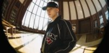 Rama Pantera、POP YOURS披露の話題曲「赤ペン」MV公開