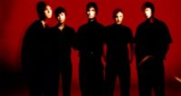 サマソニで初来日　アイルランド新鋭カーディナルズ、デビュー作『Masquerade』で暴く表層と深層