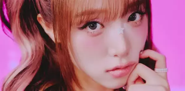 YENAが語る、初音ミクとの共演、バーチャルと現実の壁を越えたハイブリッドな表現