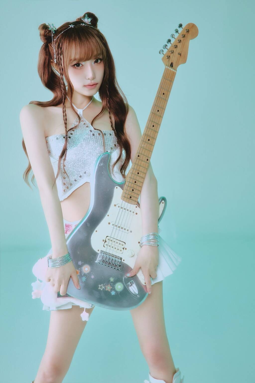 YENAが語る、初音ミクとの共演、バーチャルと現実の壁を越えたハイブリッドな表現