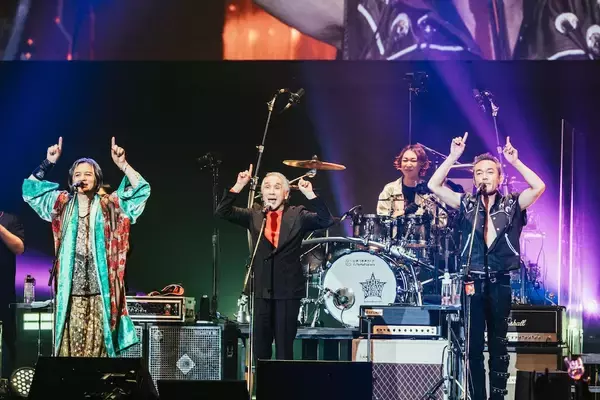「Rockon Social Clubが横浜BUNTAIでツアー終幕、堺正章ら豪華ゲストと熱狂的大団円」の画像