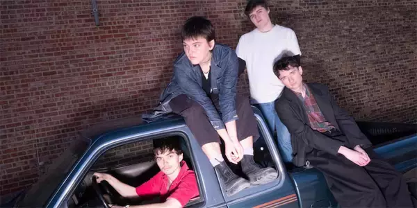 Frikoが語る「理想の2作目」と一皮剥けた4人体制の新章、フジロック再来日への熱い想い