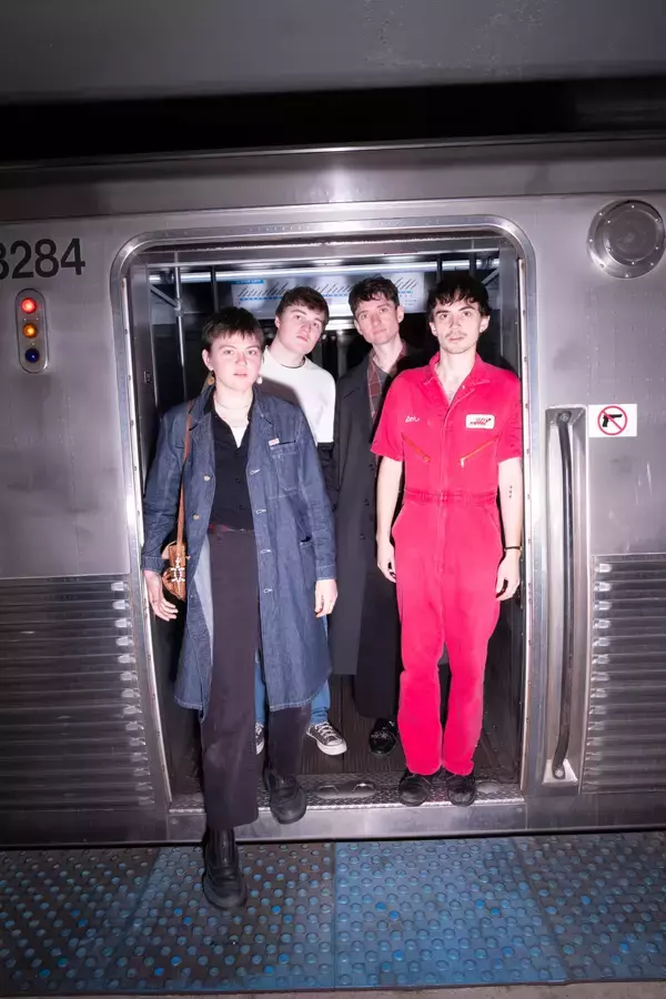 「Frikoが語る「理想の2作目」と一皮剥けた4人体制の新章、フジロック再来日への熱い想い」の画像