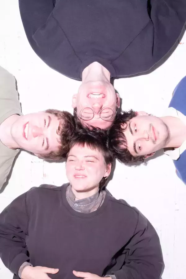 「Frikoが語る「理想の2作目」と一皮剥けた4人体制の新章、フジロック再来日への熱い想い」の画像