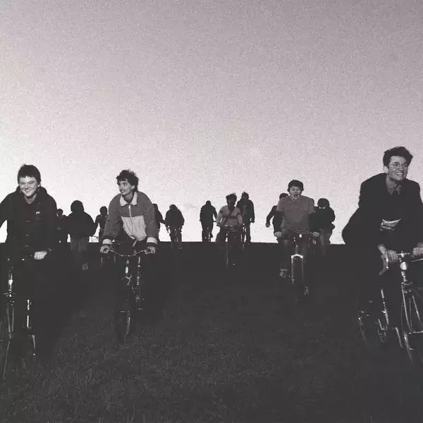 「Frikoが語る「理想の2作目」と一皮剥けた4人体制の新章、フジロック再来日への熱い想い」の画像