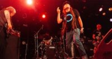 パンクロックのカルチャーを体現──CIRCLE JERKS＆GORILLA BISCUITS、伝説が現在形で叩きつけた夜