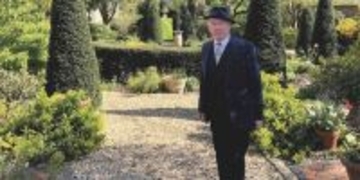 キング・クリムゾンのロバート・フリップが80歳の誕生日、特別企画や新プロジェクトが始動