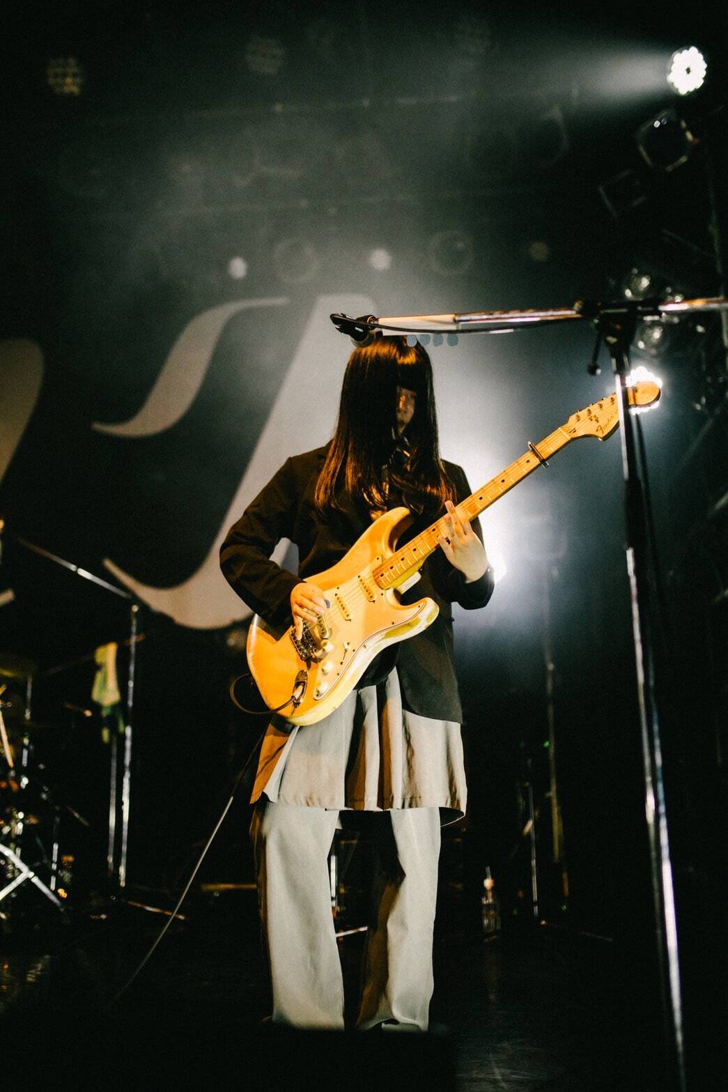 ハク。がストレイテナーとの初対バンで見せた、ライブバンドとしての進化