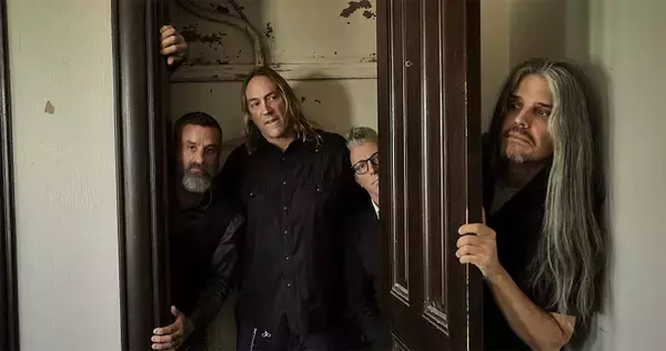 トゥールの「視覚」の正体　アダムが紡ぐビジュアル宇宙