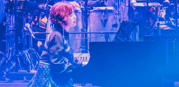 梶浦由記、12年ぶり「FictionJunction YUUKA」再演も、ツアー大宮公演レポート