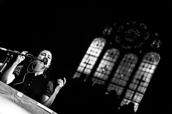 「Black Country, New Road、青葉市子、betcover!!柳瀬白瀬──日本で共演する3組の繋がりと親和性【徹底解説】」の画像