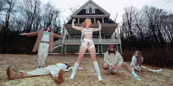 Wet Legを今こそ観るべき5つの理由　進化を遂げた5人組の「新たなアイデンティティ」