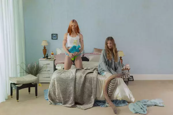 「Wet Legを今こそ観るべき5つの理由　進化を遂げた5人組の「新たなアイデンティティ」」の画像
