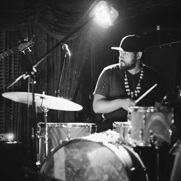 「マカヤ・マクレイヴン、現代ジャズの鬼才が語る「即興」「録音」「編集」の新次元」の画像