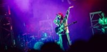 NELKE、感涙のツアーファイナル、Zepp DiverCityに記した人生の重み