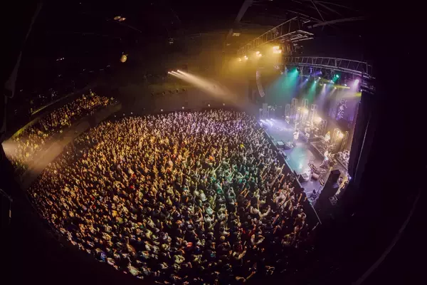 「NELKE、感涙のツアーファイナル、Zepp DiverCityに記した人生の重み」の画像