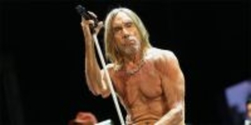 イギー・ポップ、コーチェラで圧巻のステージ　パンクのゴッドファーザーは78歳の今も健在