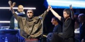 オアシス、奇跡の再結成ツアーが終幕──ギャラガー兄弟の物語に「続き」はあるのか？